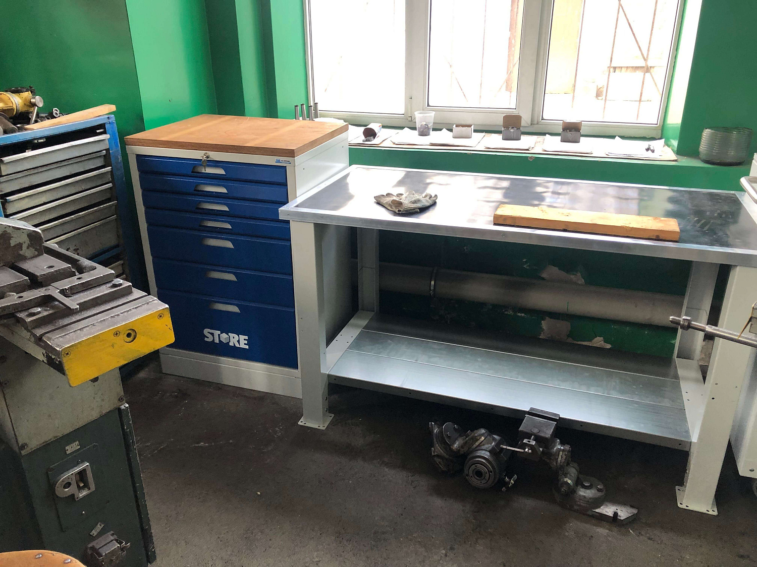 ER-00022567 Тумба инструментальная ERGO XM 07.2 900x700x550 мм